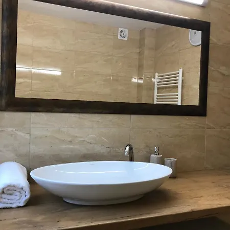 Apartmanovy Dom Visnove Екстер'єр фото