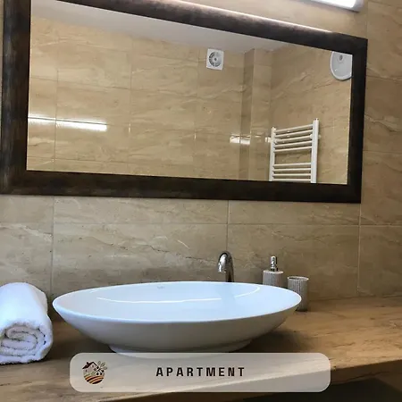Apartmanovy Dom Visnove Екстер'єр фото