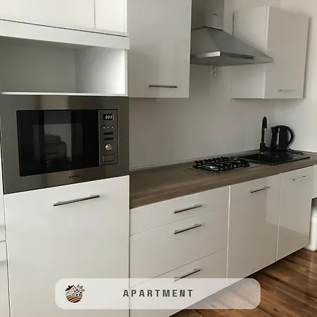 Apartmanovy Dom Visnove Екстер'єр фото