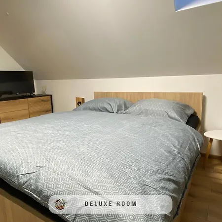 Apartmanovy Dom Visnove Екстер'єр фото