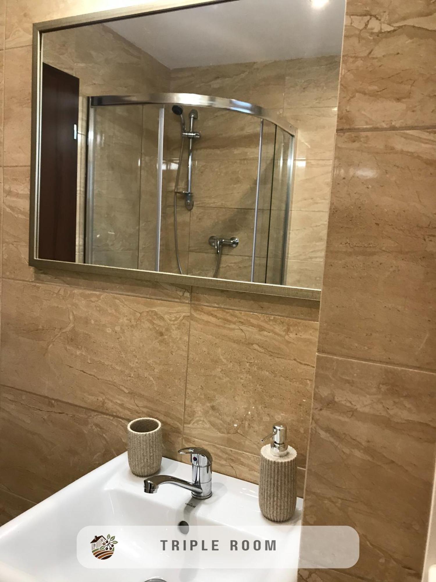 Apartmanovy Dom